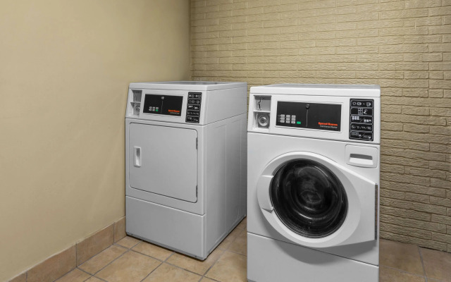 Days Inn by Wyndham Dumfries Quantico