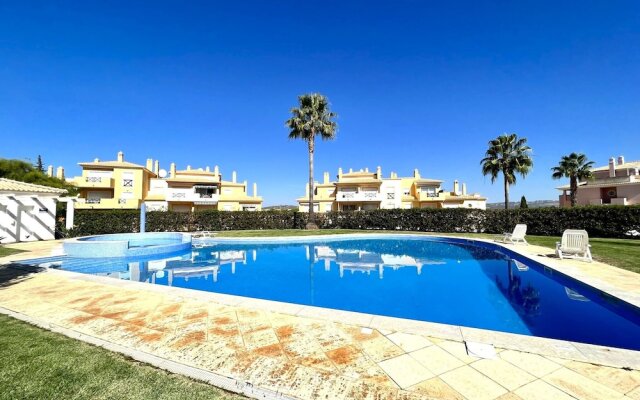 Albufeira Valley 1 With Pool by Homing