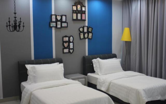 De Houz - Trefoil Setia Alam Home Stay