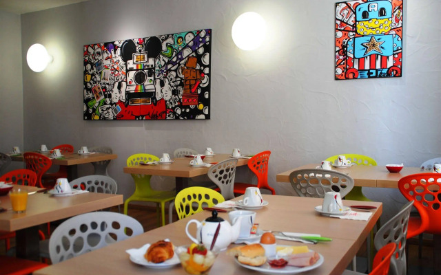 Grand Hôtel Dauphiné Toulon, Boutique Hôtel & Suites