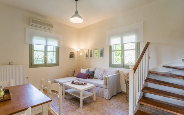 Lithos Stoupa Villas