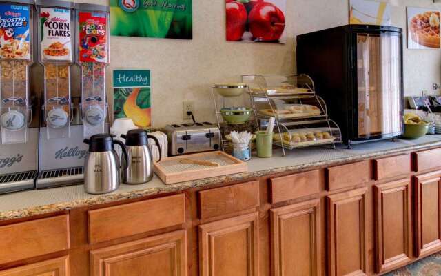 Quality Inn & Suites Glen Rose