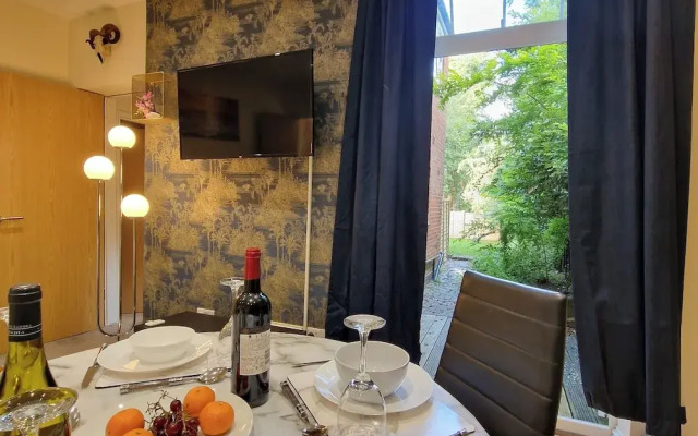 Kenilworth Modern Apartment With 2 Bedrooms