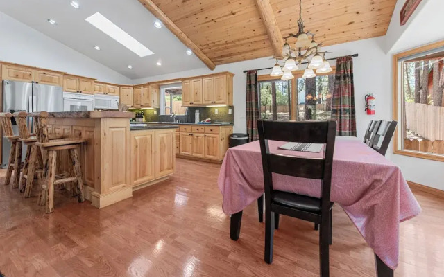 Relaxing Alpine Estates