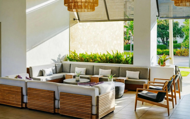 AC Hotel by Marriott Naples 5th Avenue