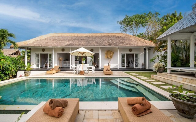 Traditional Private Villa, 3 BR, Uluwatu