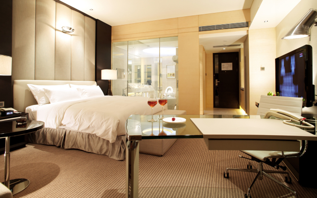 Hilton Shanghai City Center