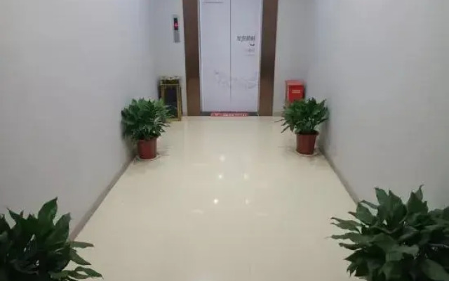 Junyi Hotel Chain (Chibi No.1 Middle School Branch)
