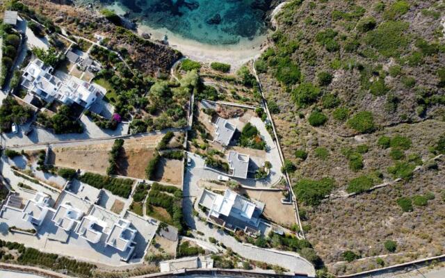 Andros Homes Sea Side Apartment & Studio