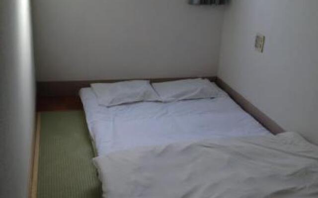 Economy Backpackers Hotel New Koyo