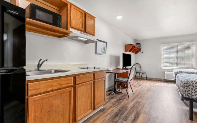 WoodSpring Suites Tulsa