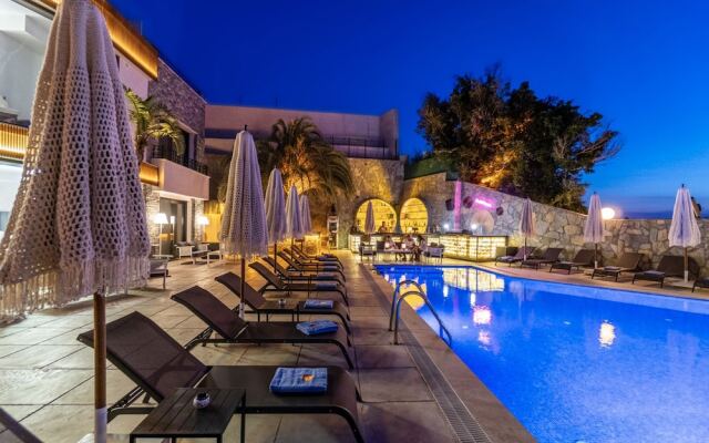 Bombien Yalıkavak  +13 Adult only