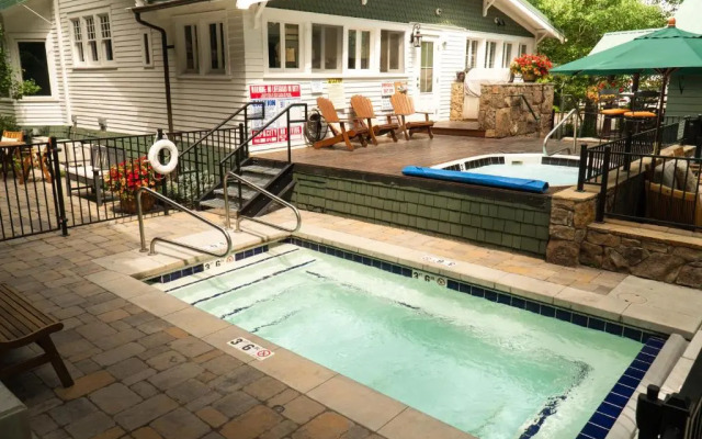 Huff House Inn