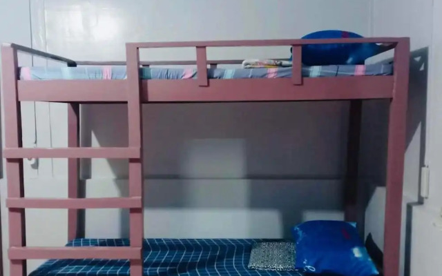 Honeycomb Tourist Inn