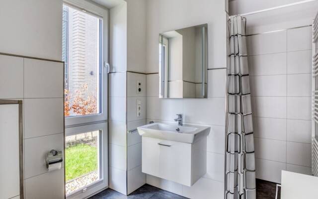 Chic Holiday Home in Varel With Balcony