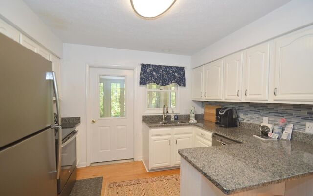 Rosies Creekside Retreat - 3 BR Escape!