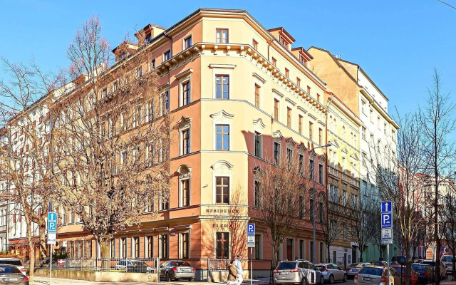Ginosi Elema Apartel
