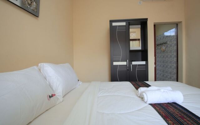 RedDoorz @ Puri Gerenceng Tuban