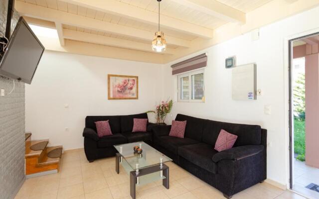 Elladas Villas with Pool at Kolympia!