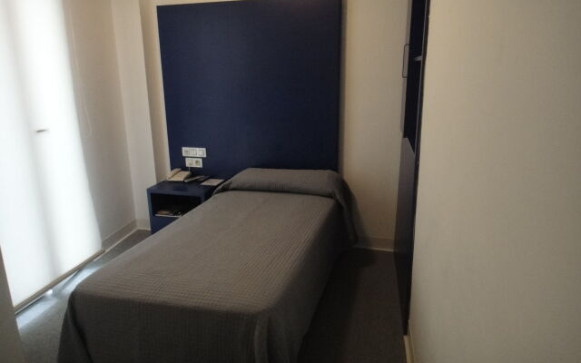 Hostal Albany