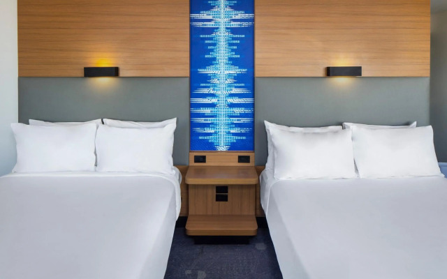 Aloft Tempe