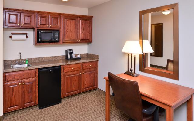 Holiday Inn Express & Suites Sioux Falls At Empire Mall, an IHG Hotel