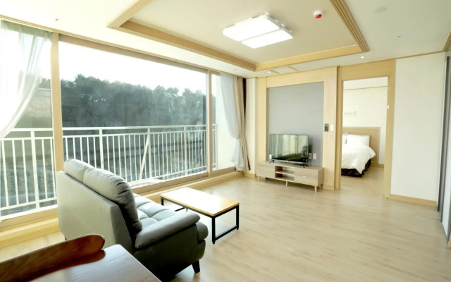 Lake Ocean Resort Sokcho