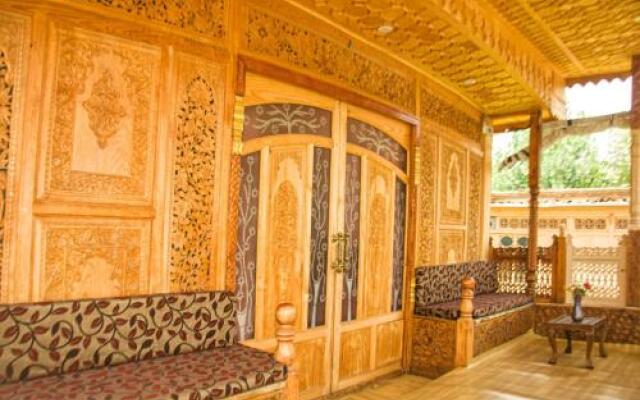 Prince of Kashmir Group of Houseboat