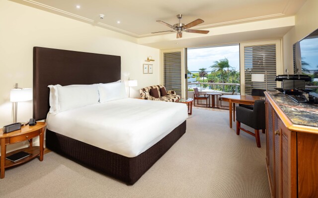 Pullman Reef Hotel Casino