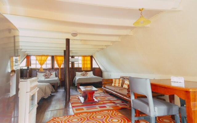 Hotel La Colina