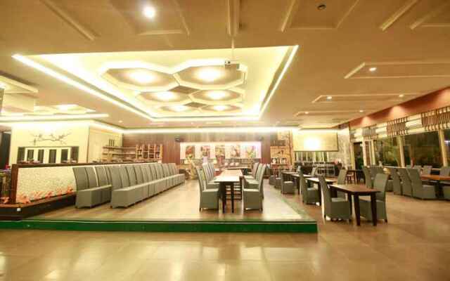 Savita Garden Inn