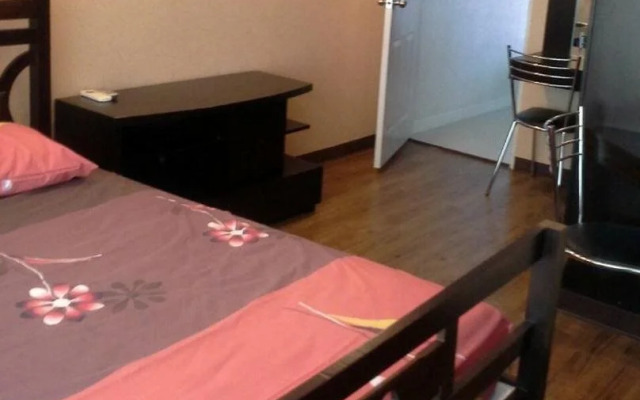 Zenith Place Condominium