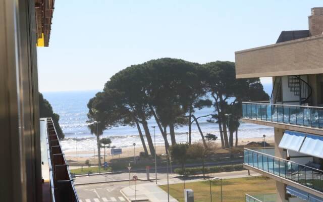 Apartamento Moderno Para 5 Personas en Cambrils
