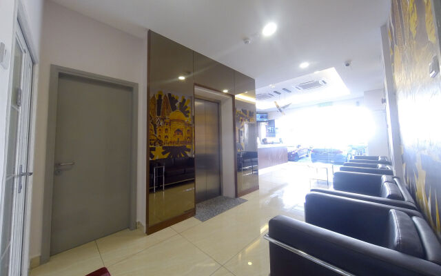 GM Grand Moments Hotel