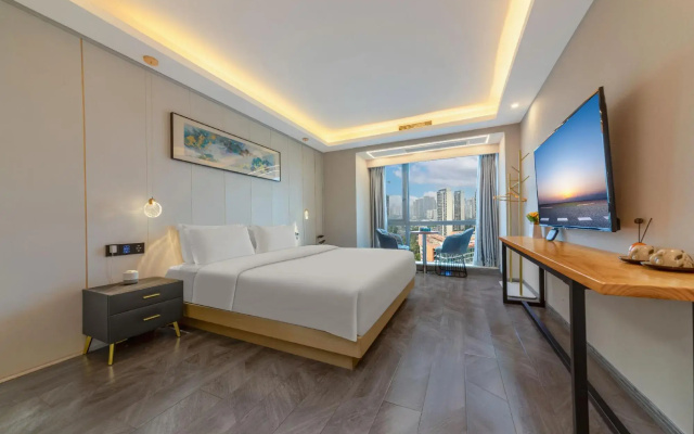East Apartment