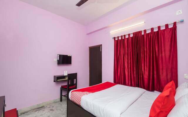 OYO 11379 Jams Guest House