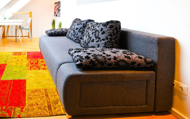 Delightful Duplex Danube Canal