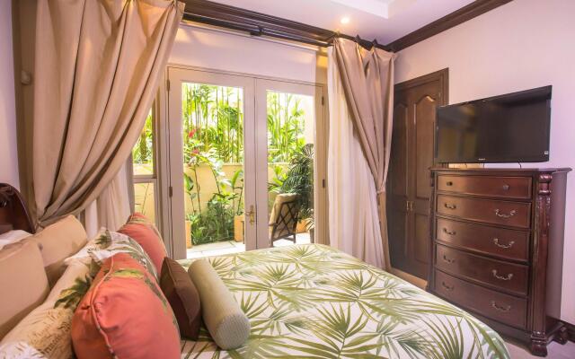 Bella Vista 3F- 3 bdr 3 1/2 Bath Family