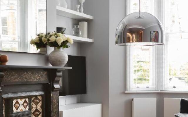 Contemporary Boutique Residence