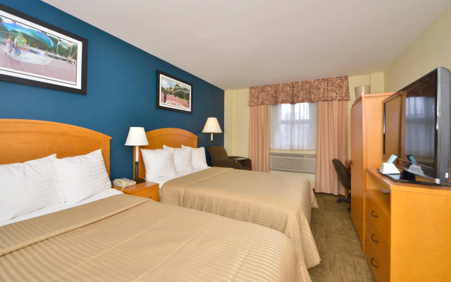 Midtown Convention Center Hotel