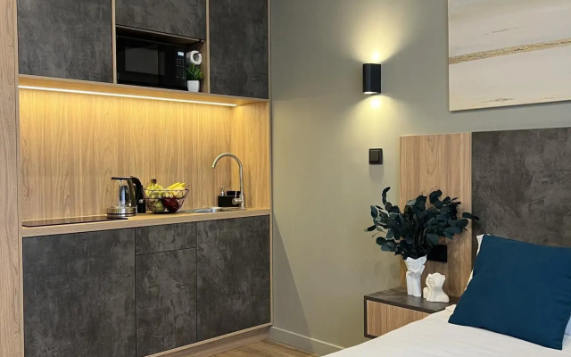 Salyut Apartments on Leninsky Prospekt