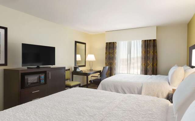 Hampton Inn Fairmont