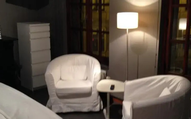 Dirk Suites