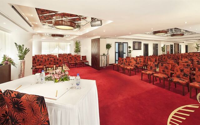 Swiss Hotel Corniche