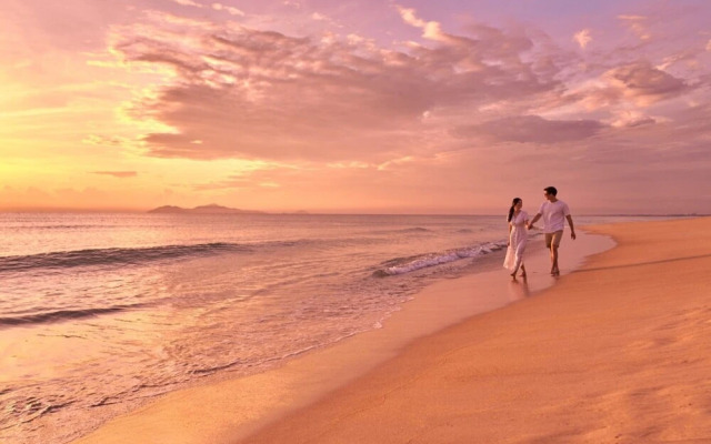 Ocean Villa Danang Beach