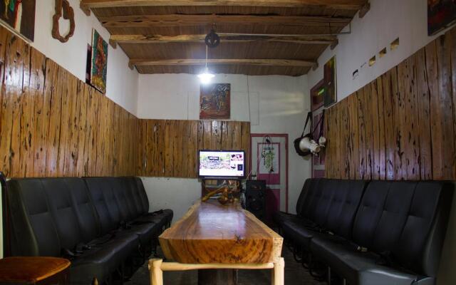 Rimbono Homestay