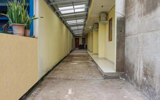 OYO 2401 Ardini Residence