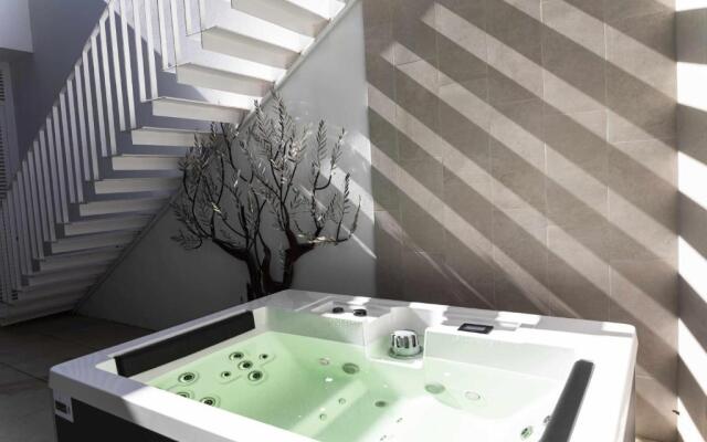 Luxurious Golf Villa La Vinya 5