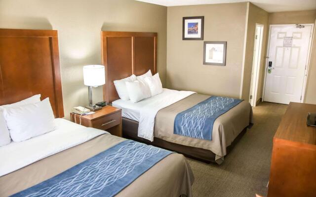 Comfort Inn Gurnee near Six Flags