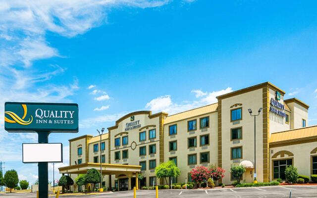 Quality Inn & Suites